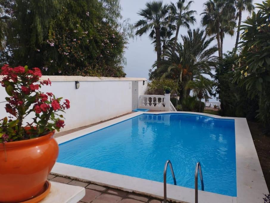 Beautiful 2 Bedroom In Calle Carabeo, Нерха Экстерьер фото